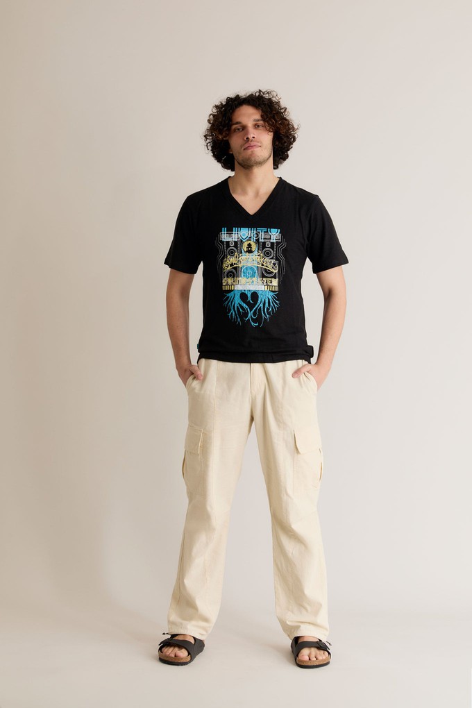 ROOTS ROCKERS - Hemp V-Nack Tee by LIVITY Black from KOMODO