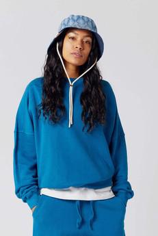 DAWN BALLOON GOTS Organic Cotton Crewneck Teal Blue via KOMODO