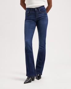 Amy Bootcut Herbal Blue via Kuyichi