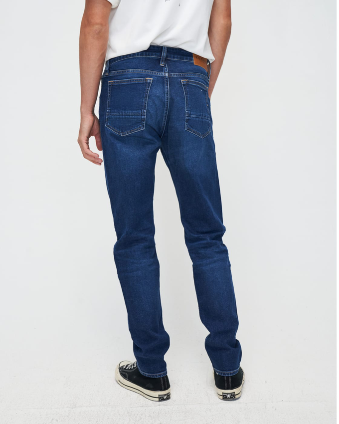 Jim Regular Slim Fit Jeans Faded Indigoblau from Kuyichi