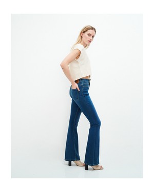 Lisette Flare Jeans Blassblau from Kuyichi