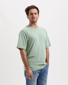 Liam Linen tee via Kuyichi