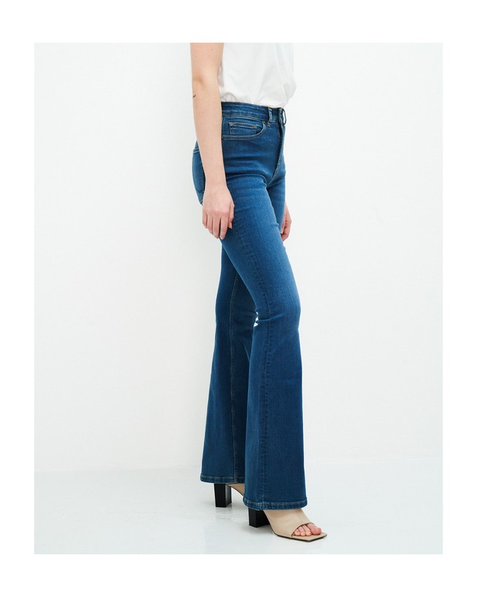 Lisette Flare Jeans Blassblau from Kuyichi