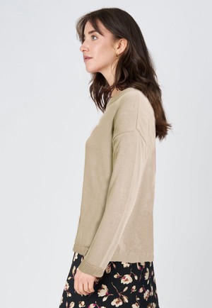 Pulli Hanna from LANA Organic