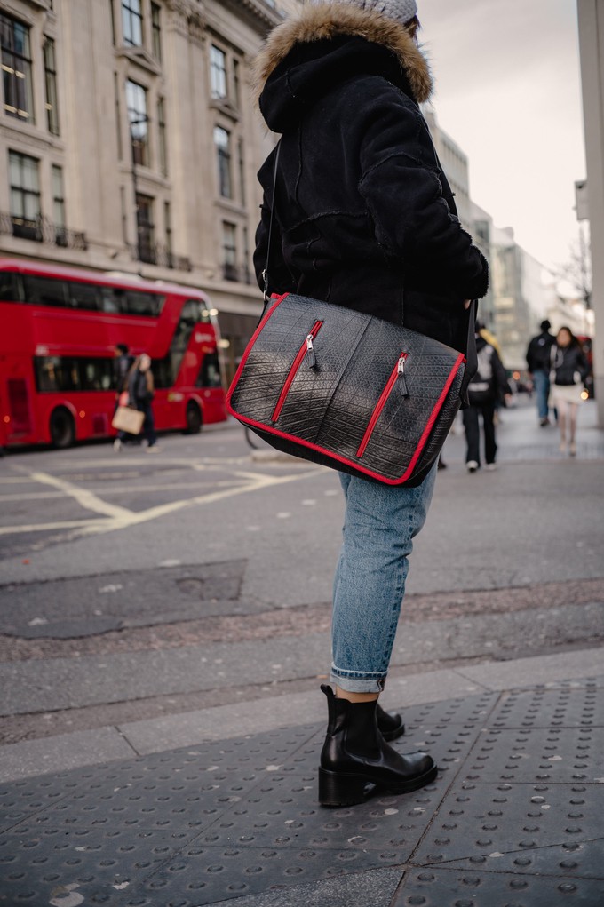 Messanger Bag-Recycled Inner Tube from Lost in Samsara