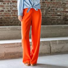 Han pants Coral via Mon Col Anvers