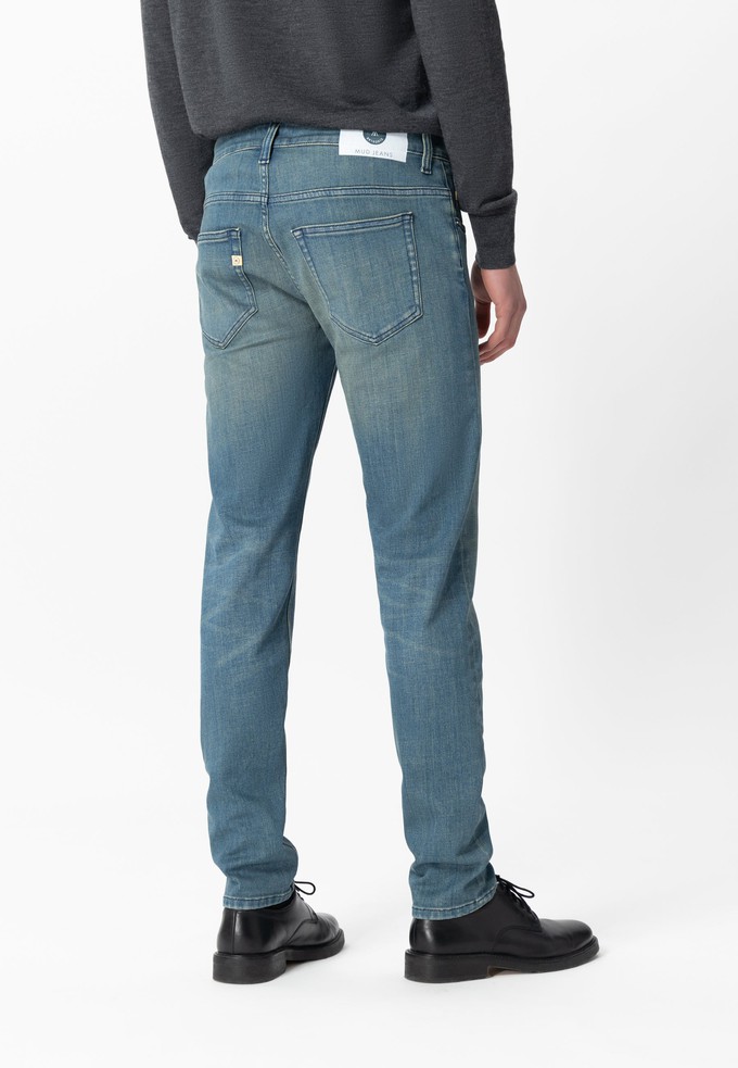 Regular Dunn Stretch - Medium Fade from Mud Jeans