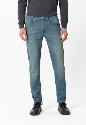 Regular Dunn Stretch - Medium Fade from Mud Jeans