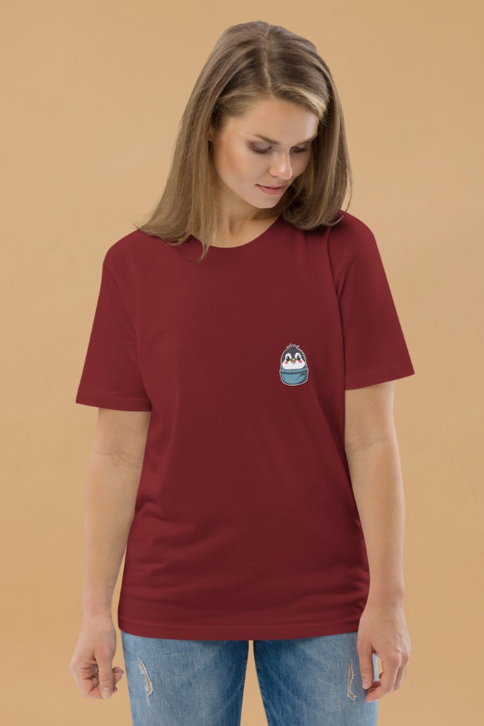 Penguin T-Shirt Unisex from Pitod