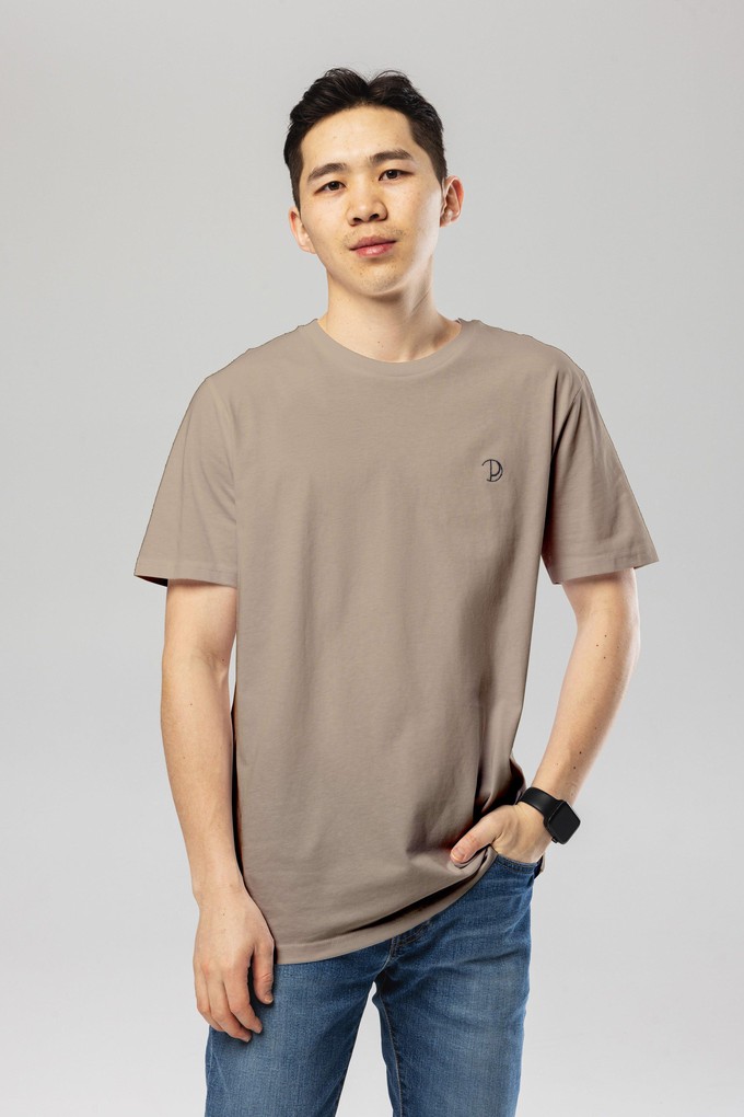 Chest Logo T-Shirt Unisex from Pitod