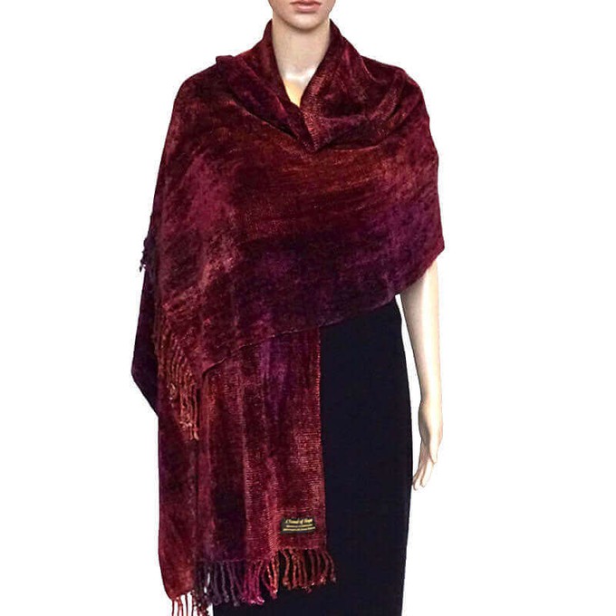 Shawl Raspberry - Organic Bamboo - Elegant and Fairtrade from Quetzal Artisan