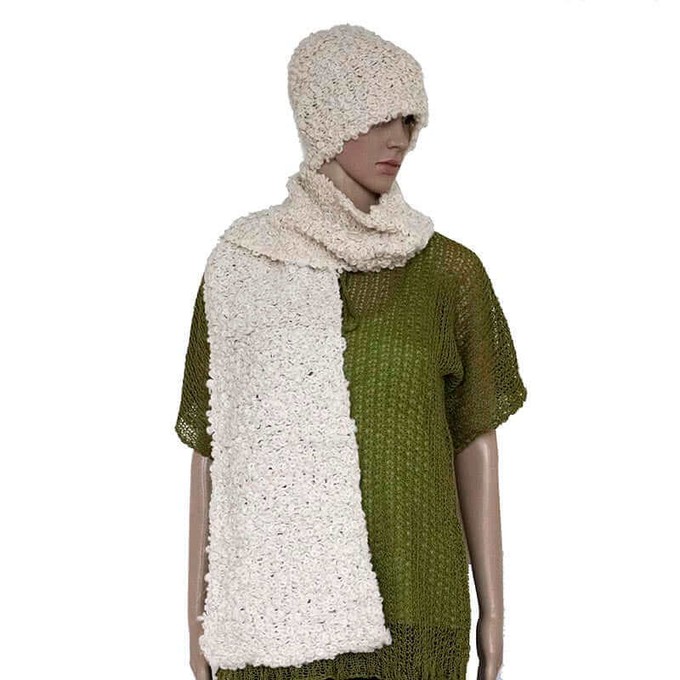 Scarf and Hat Boucle Natural - Handmade, Stylish and Warm from Quetzal Artisan