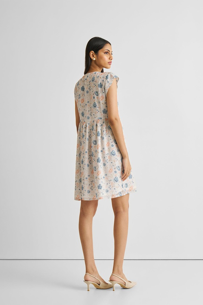 Cap Sleeved Short Dress in Florals from Reistor