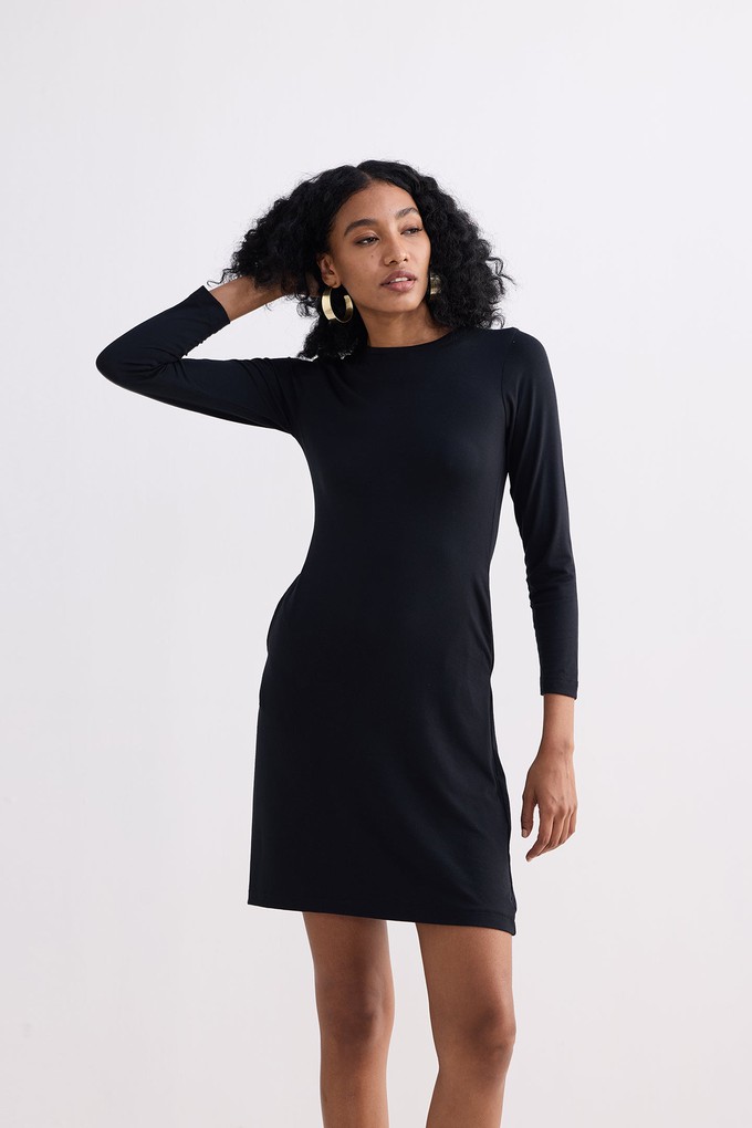 Long Sleeves Fitted Short Dress in Black from Reistor