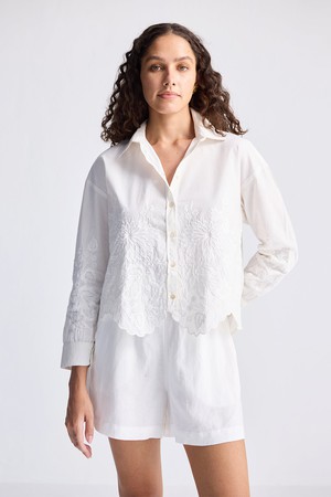 Embroidered Button-up Shirt in White from Reistor