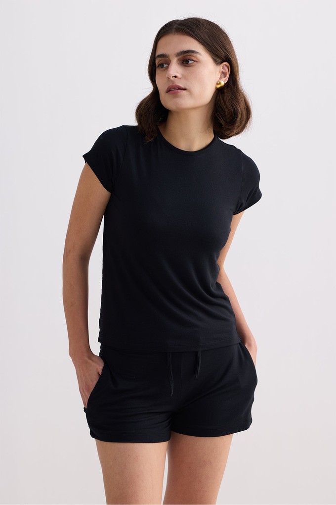 Essential Short Sleeve Tee in Black from Reistor