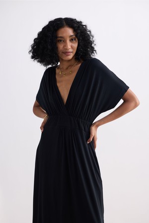 Flowy A-Line Maxi Dress with Side Slits in Black from Reistor