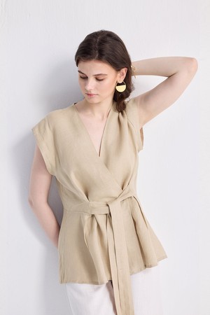 Power Moves Short Sleeve Top in Neutral Beige from Reistor