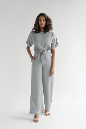 Twist and Sway Top in Stone Grey from Reistor