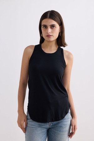 Back to Basics Top in Black from Reistor