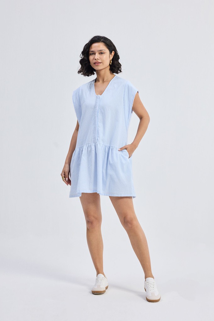 Oversized V neck Short Dress with Frayed Sleeves from Reistor