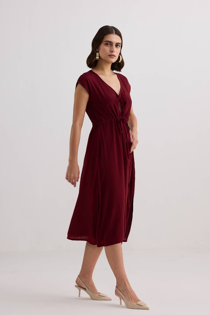 Deep V-neck Gathered Dress in Burgundy from Reistor