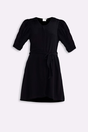 Short Black Dress with a Waist-tie in Black from Reistor