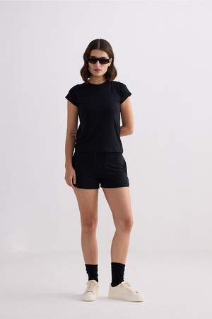 Essential Short Sleeve Tee in Black from Reistor