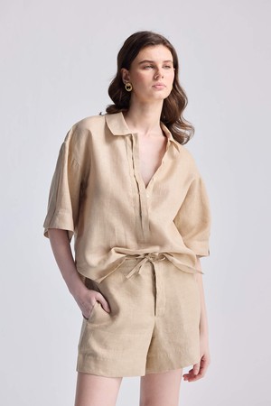 Drawstring Shorts in Neutral Beige from Reistor