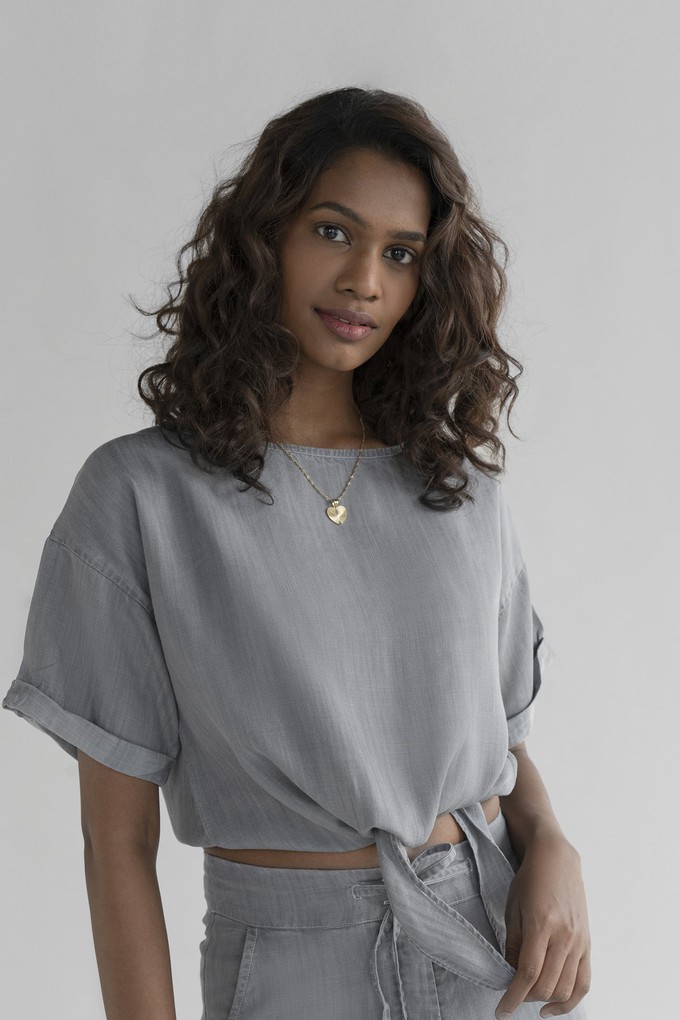 Twist and Sway Top in Stone Grey from Reistor