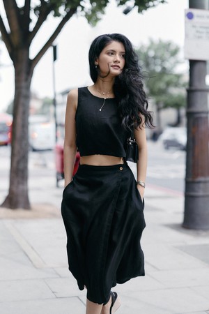 Overlap Midi Skirt in Black from Reistor