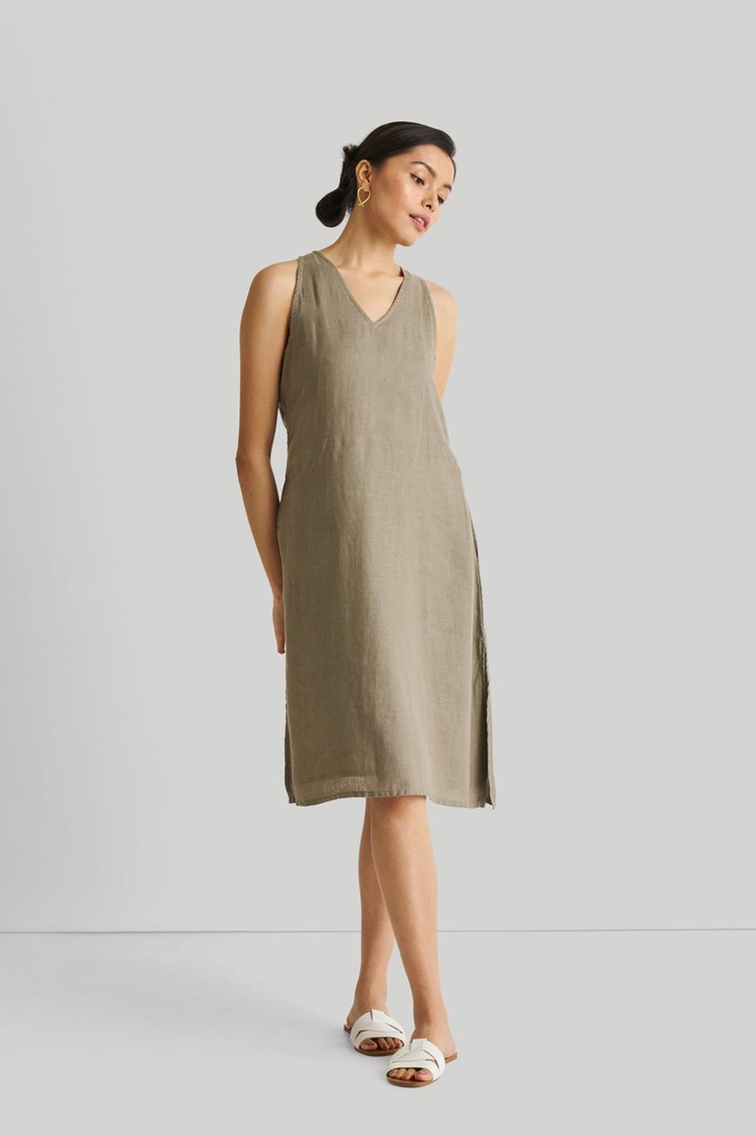 Reading Tea Leaves Dress in Dark Olive from Reistor