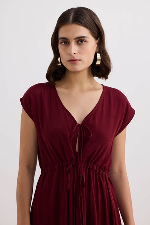 Deep V-neck Gathered Dress in Burgundy from Reistor