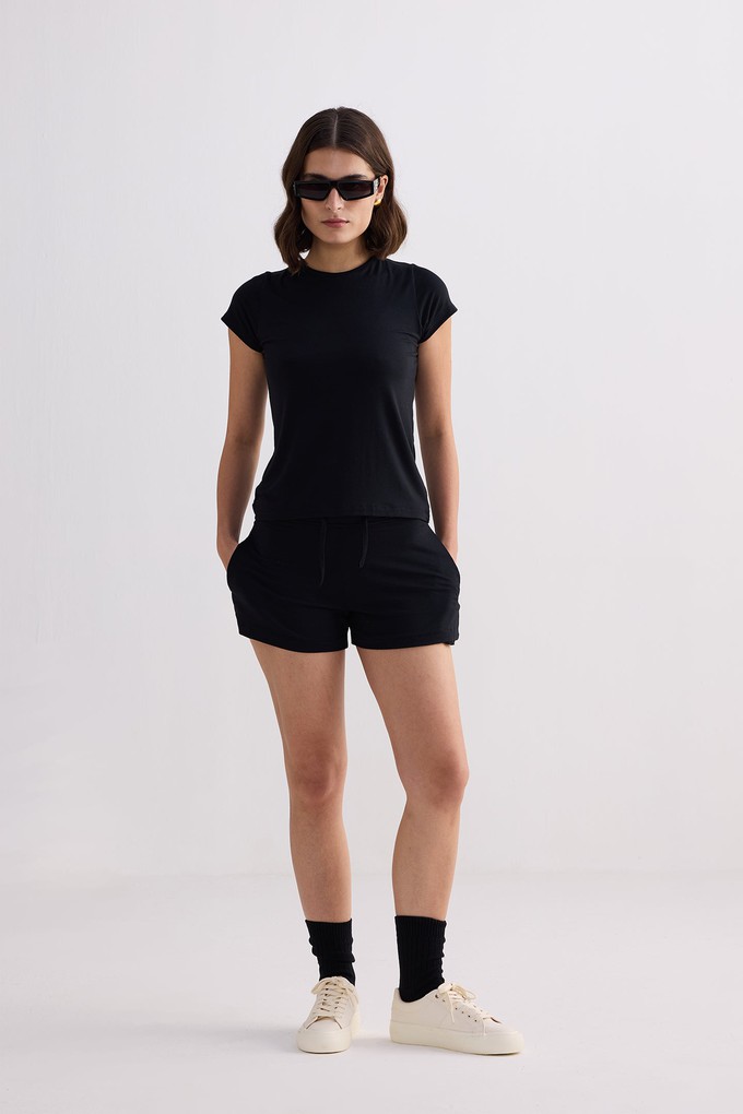 Essential Short Sleeve Tee in Black from Reistor