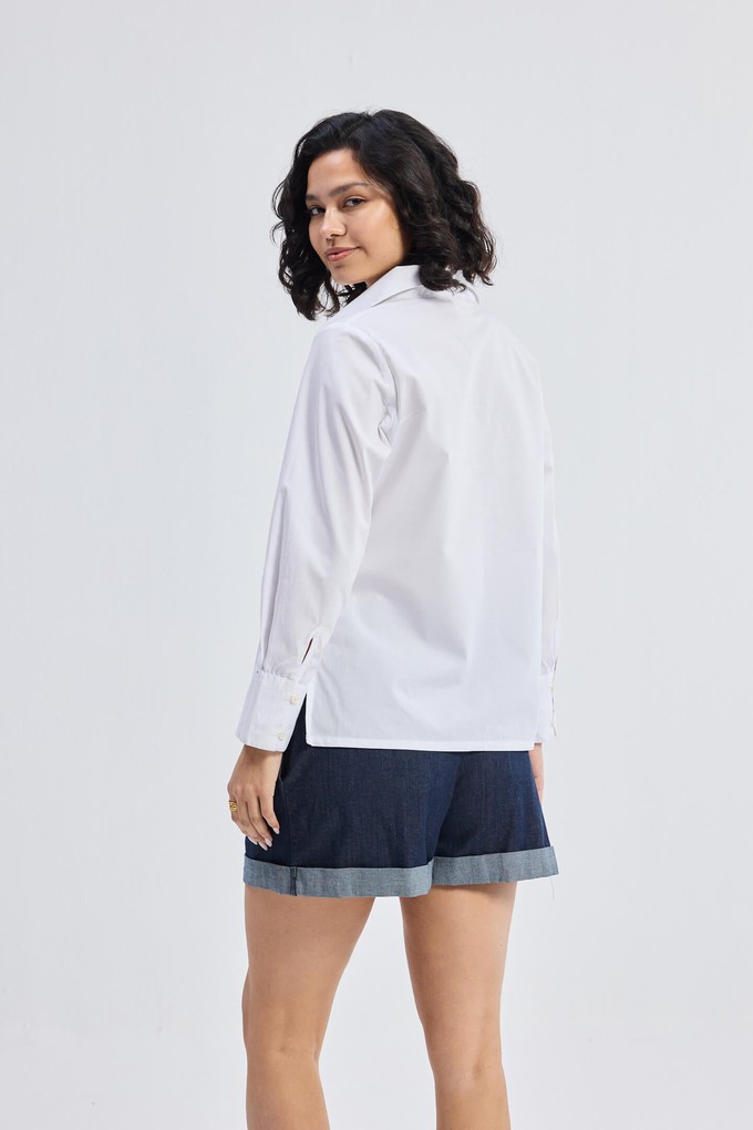 Crisp Details Button-down Shirt in White from Reistor