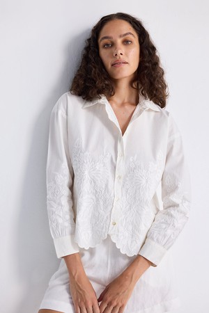 Embroidered Button-up Shirt in White from Reistor