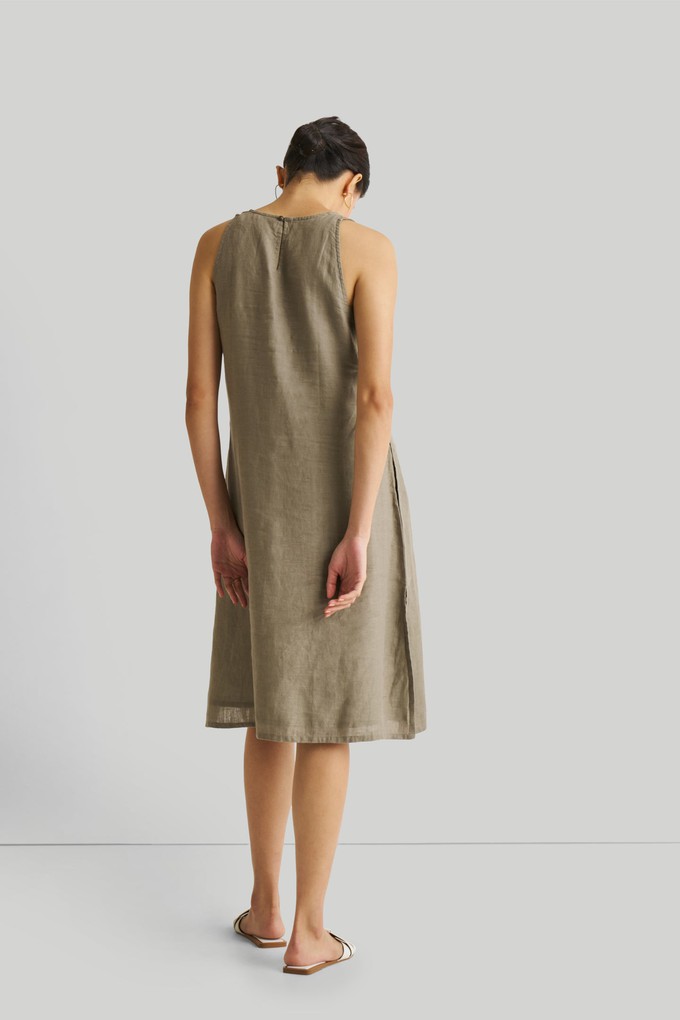 Reading Tea Leaves Dress in Dark Olive from Reistor