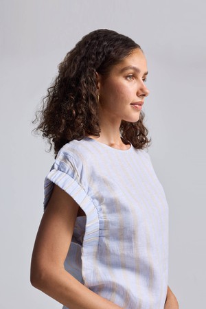 Boxy Top with Sleeve Detailing from Reistor