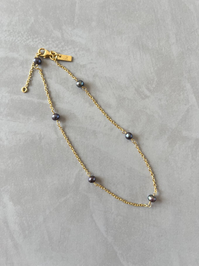 Minimal Pearl Anklet from Rize