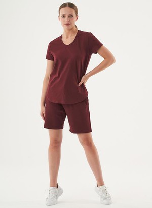 Shorts Sheyma Bordeaux from Shop Like You Give a Damn