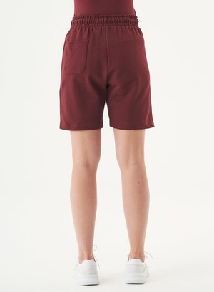 Shorts Sheyma Bordeaux from Shop Like You Give a Damn