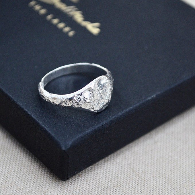 Rough Signet ring  - Silver from Solitude the Label