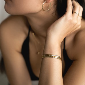 Oval Bangle - Gold 14k from Solitude the Label