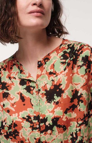 Blouse print powerful bloom from Sophie Stone