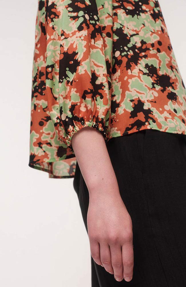 Blouse print powerful bloom from Sophie Stone