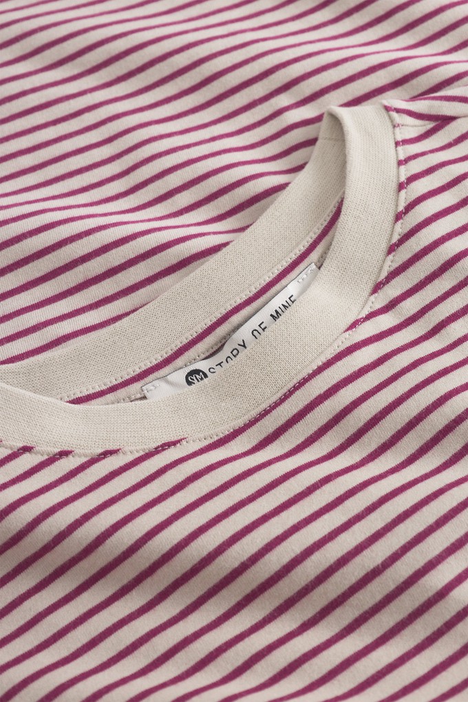 OVERSIZED T-SHIRT MAGENTA from STORY OF MINE