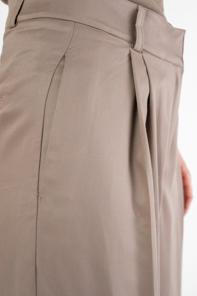 Leichte Hose Taupe from STORY OF MINE