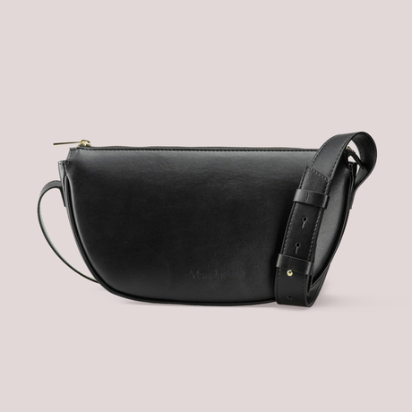 Halfmoon bag Black from The Manda