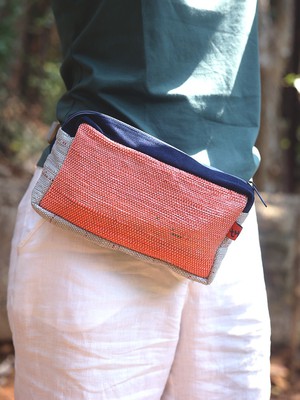 Roomy Belt Bag – Clownfish from Théla