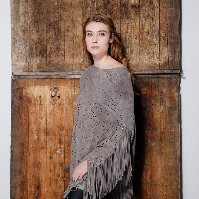 VIDA PONCHO - GREY from Treasures-Design